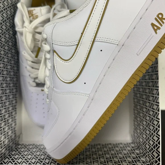 Men’s Nike Air Force 1 ‘07 Sneaker - Picture 3 of 7